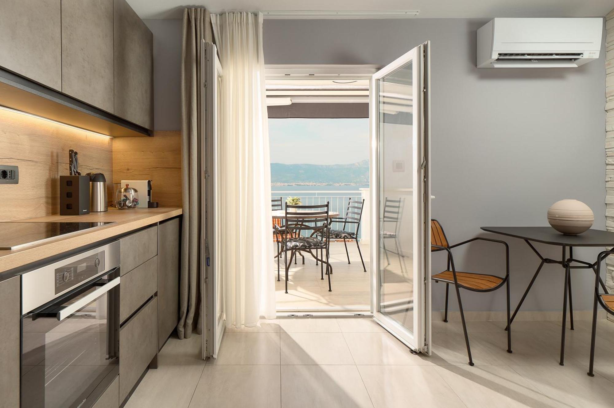 Apartments Ziggy Star Slatine Exterior foto